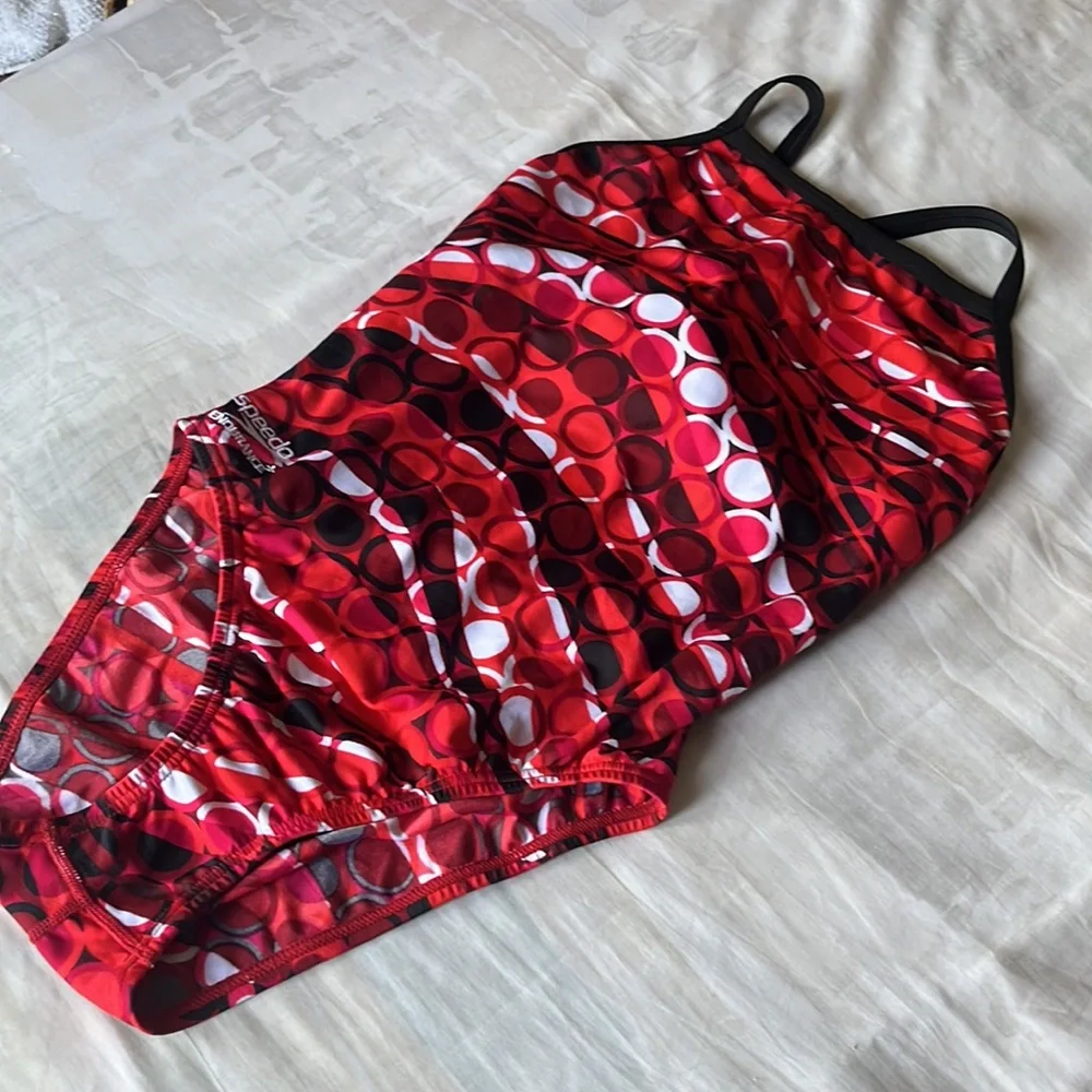 Speedo women’s competition swimsuit in size 30/S